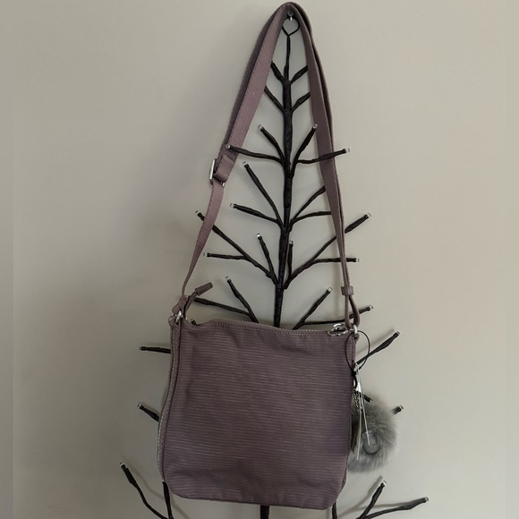 Brand new”Kipling”crossbody bag for women.Size-w8.5”x8”inc,color-cacao 🤎 - Picture 3 of 7